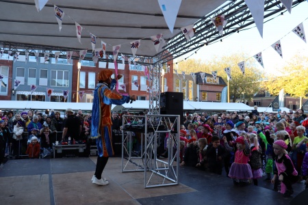 20221112-Intocht-200